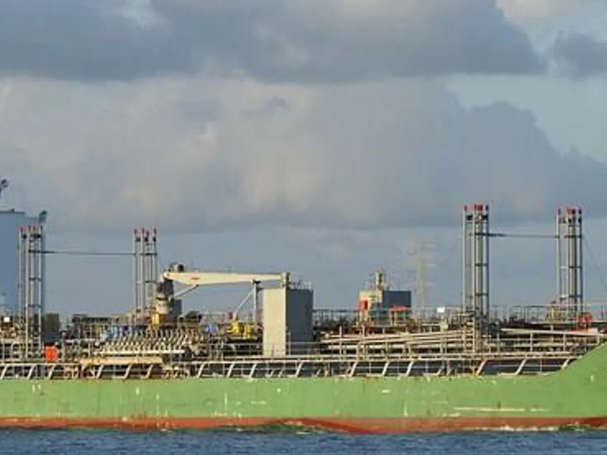 Tankowiec do przewozu ropy/chemikaliów na sprzedaż