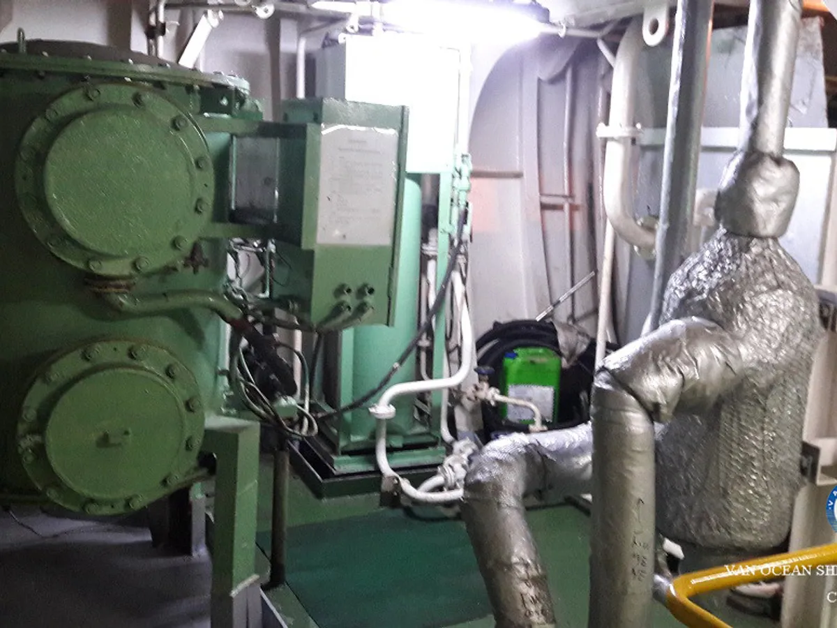 Tankowiec do przewozu ropy/chemikaliów na sprzedaż