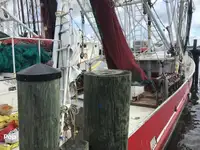 Trawler na sprzedaż