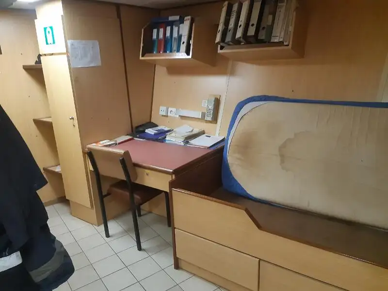 Holownik na sprzedaż