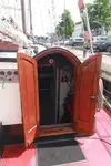 Pływający hotel na sprzedaż