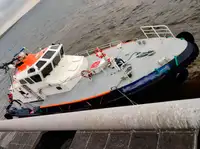 Statek załogowy na sprzedaż