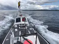 Łódź pilotująca na sprzedaż