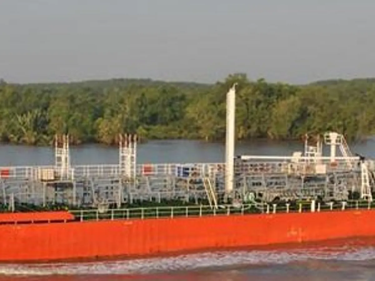 Tankowiec do przewozu ropy/chemikaliów na sprzedaż