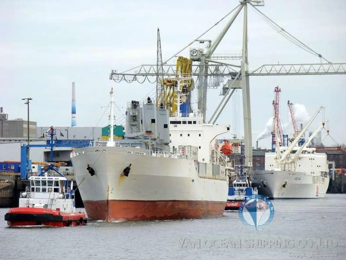 Tankowiec do przewozu ropy/chemikaliów na sprzedaż