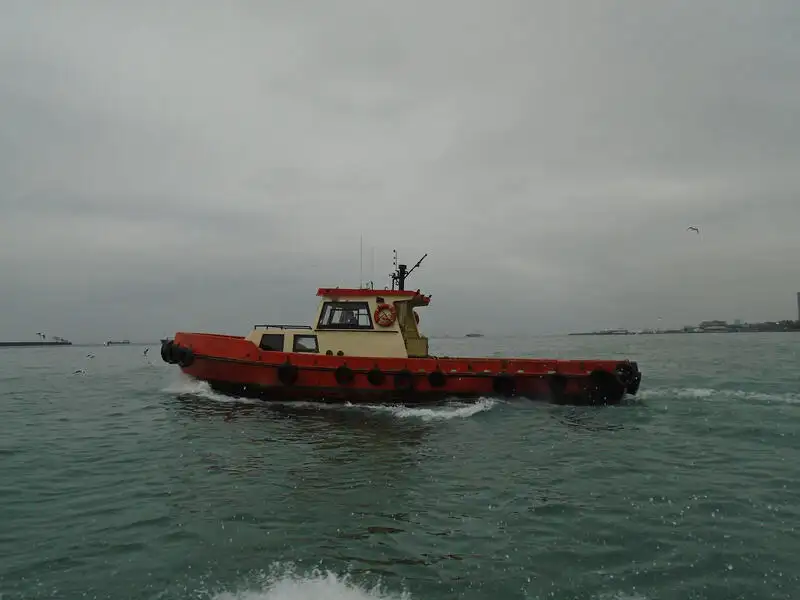 Łódź holownicza na sprzedaż