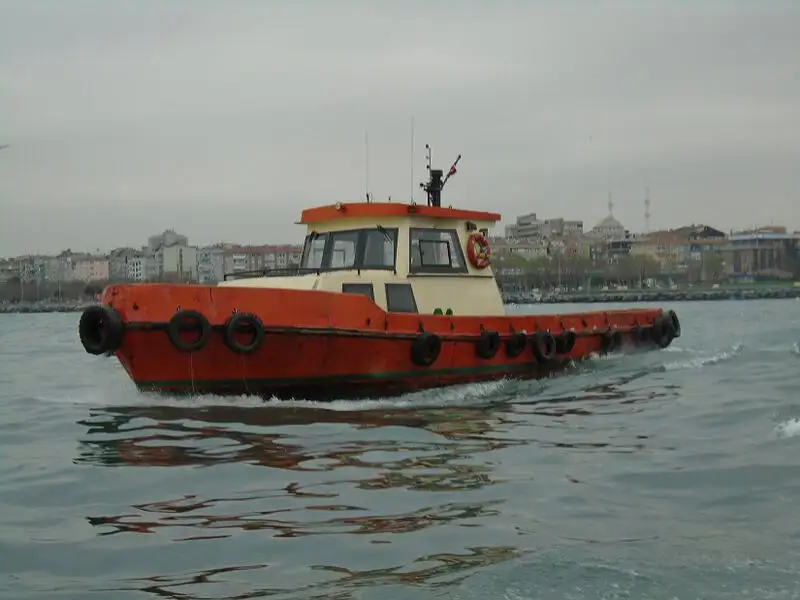 Łódź holownicza na sprzedaż