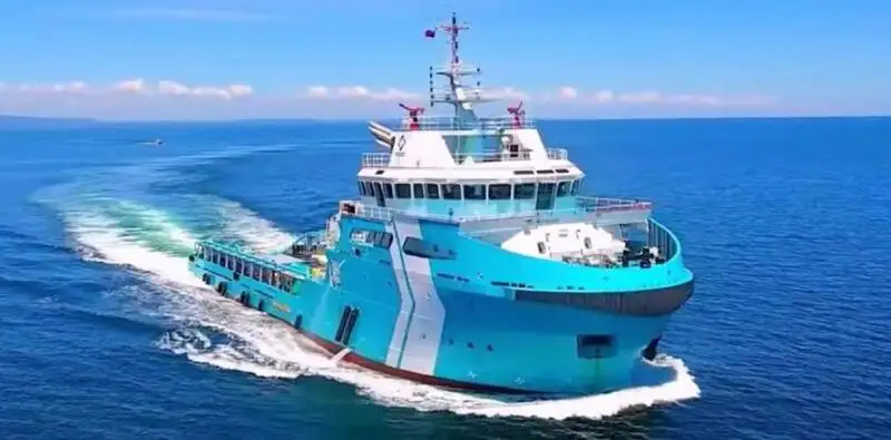 Łódź holownicza na sprzedaż