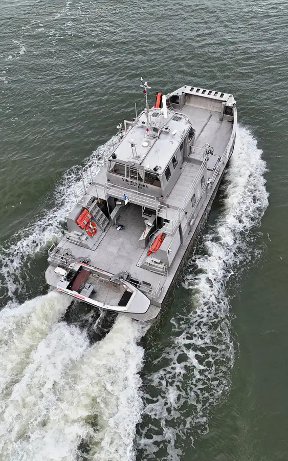 Katamaran na sprzedaż