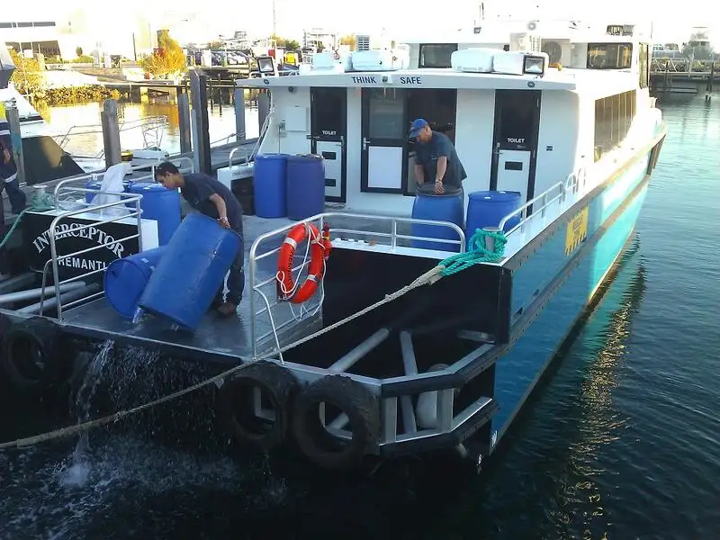 Katamaran na sprzedaż