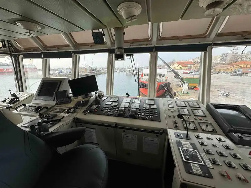 Łódź holownicza na sprzedaż