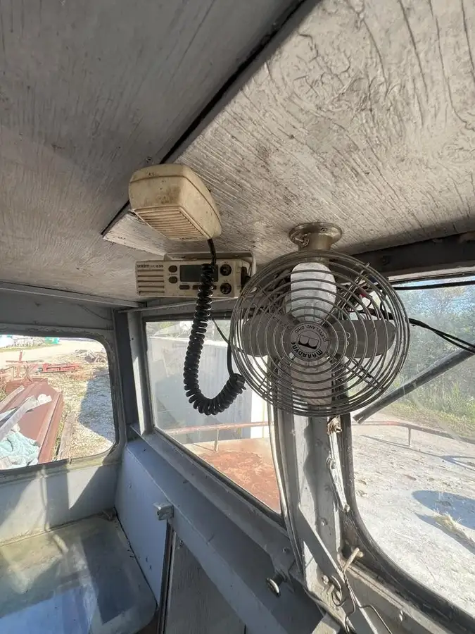 Łodzie robocze na sprzedaż