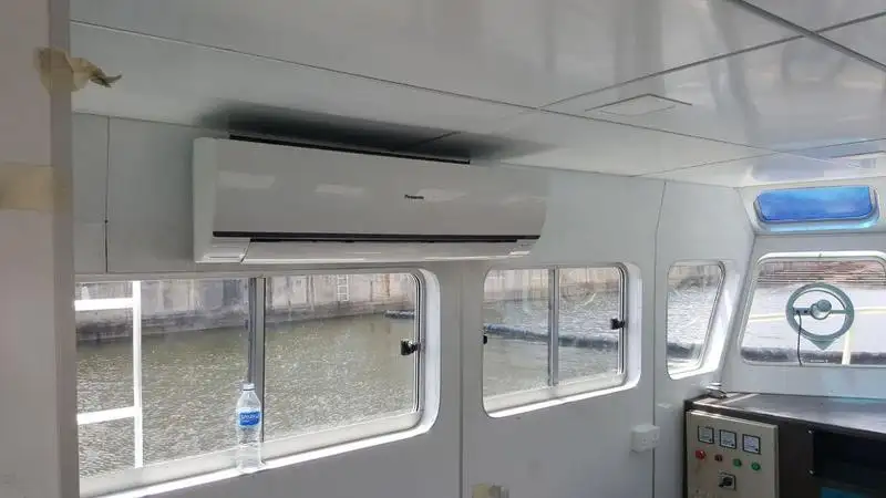 Łódź pilotująca na sprzedaż