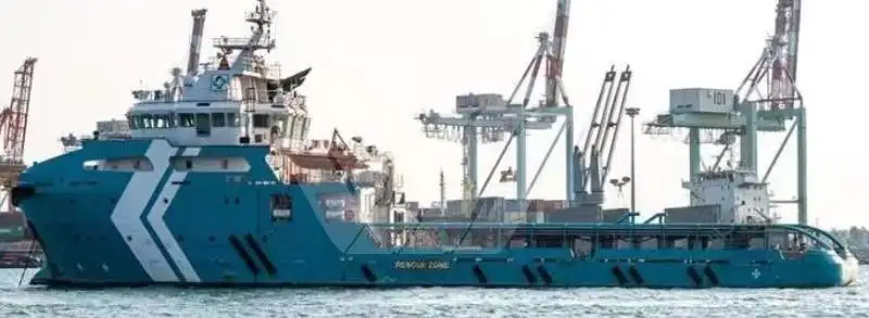 Łódź holownicza na sprzedaż