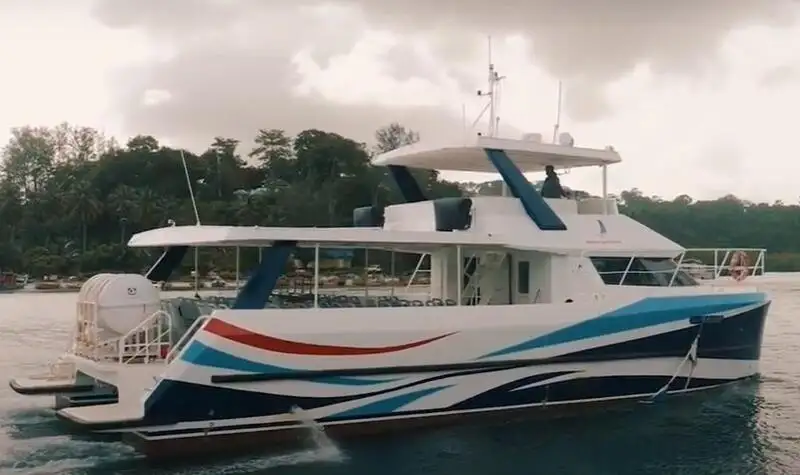 Statek motorowy na sprzedaż