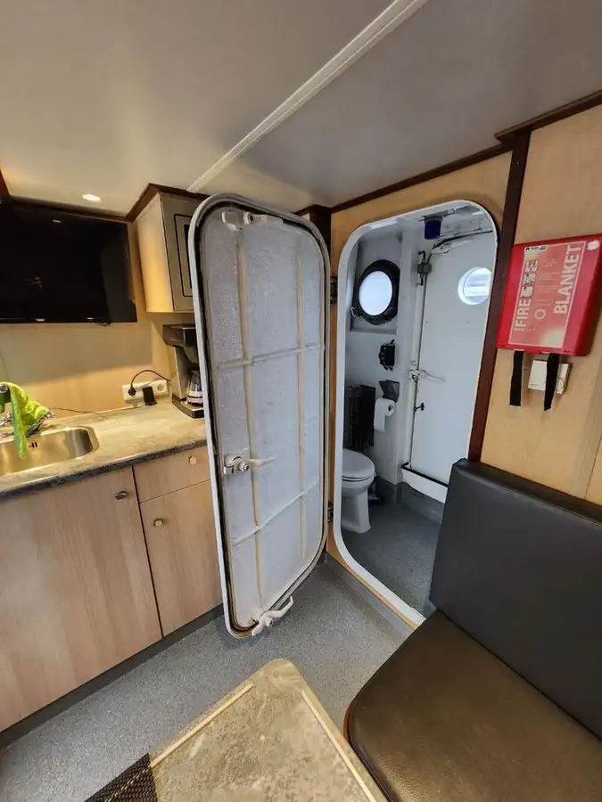 Łodzie robocze na sprzedaż