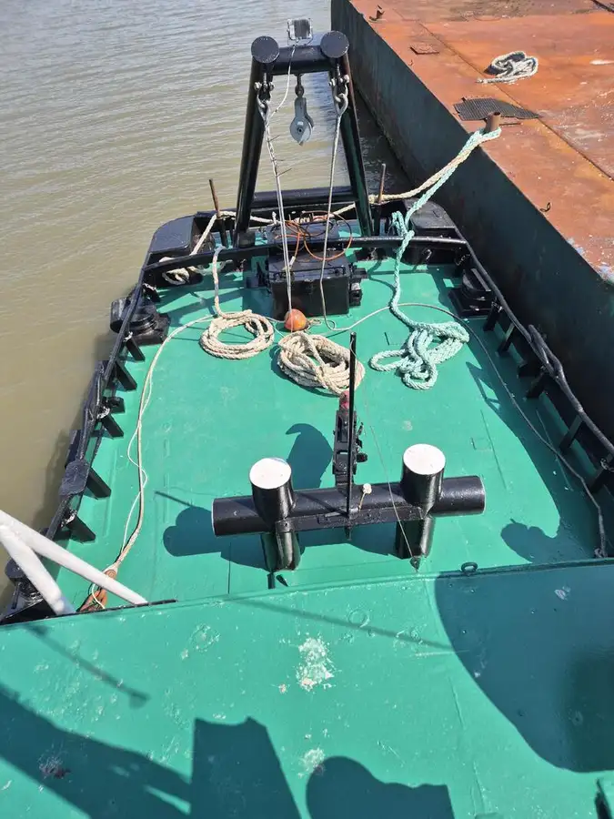 Łódź holownicza na sprzedaż