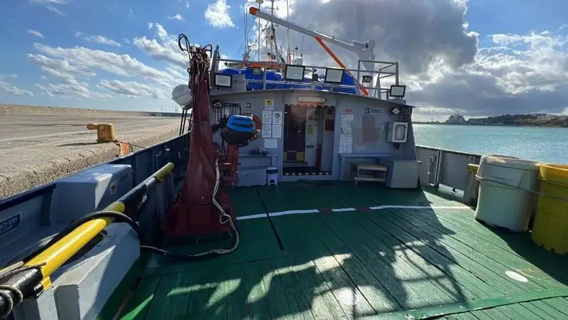 Załoga łodzi na sprzedaż