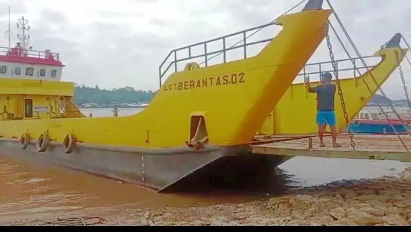 Lądownik, Czołg na sprzedaż