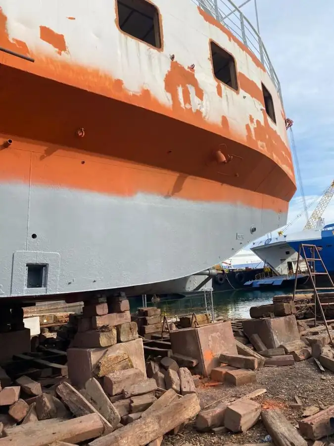 Statek promowy na sprzedaż