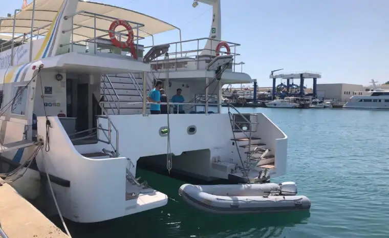 Statek promowy na sprzedaż