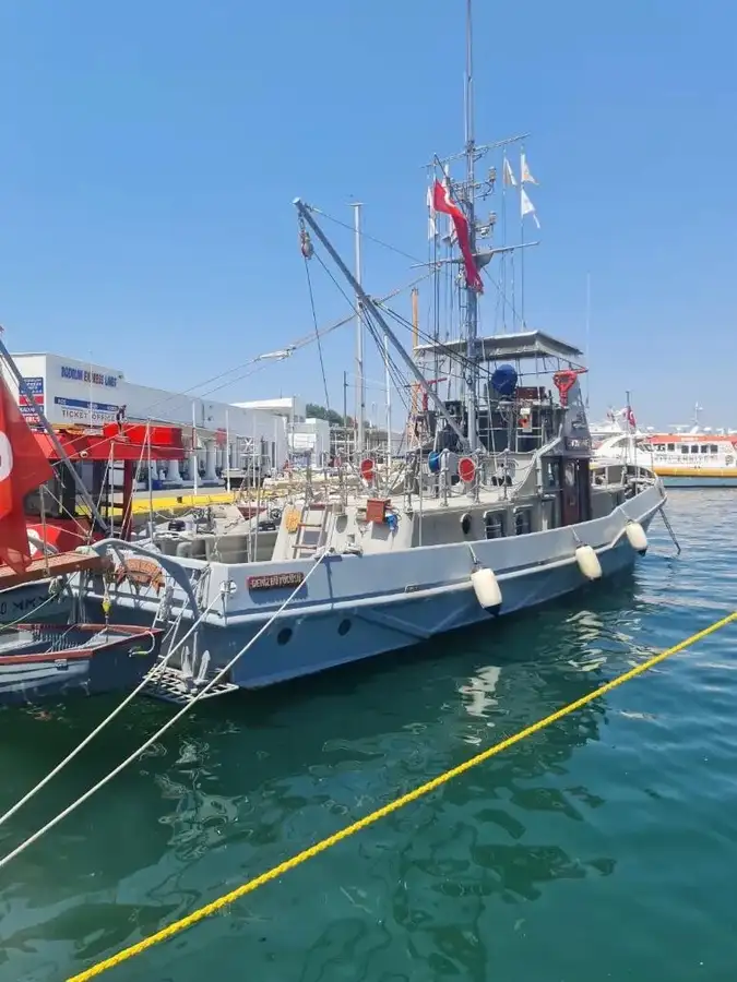 Łódź strażacka na sprzedaż