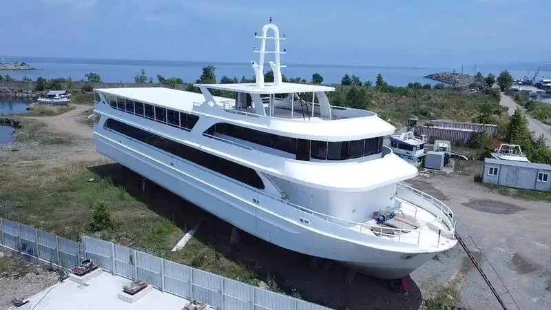 Statek motorowy na sprzedaż