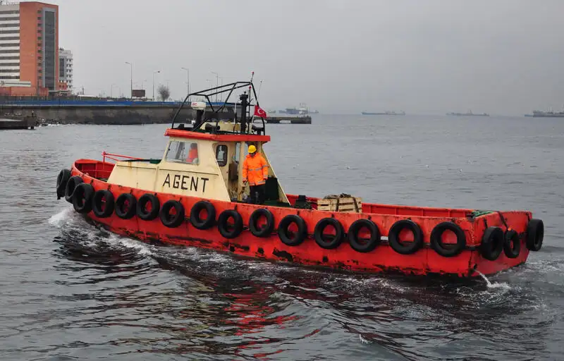 Łódź holownicza na sprzedaż