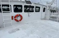 Załoga łodzi na sprzedaż