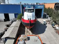 Łódź holownicza na sprzedaż
